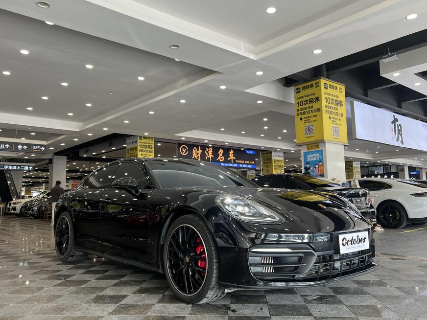 r1016392-porsche-panamera-2022_0