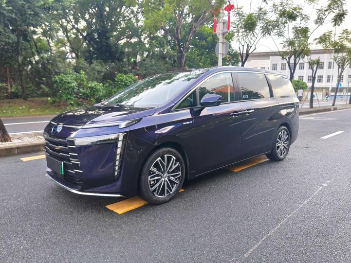 r1016396-trumpchi-e8-ev-2023_0