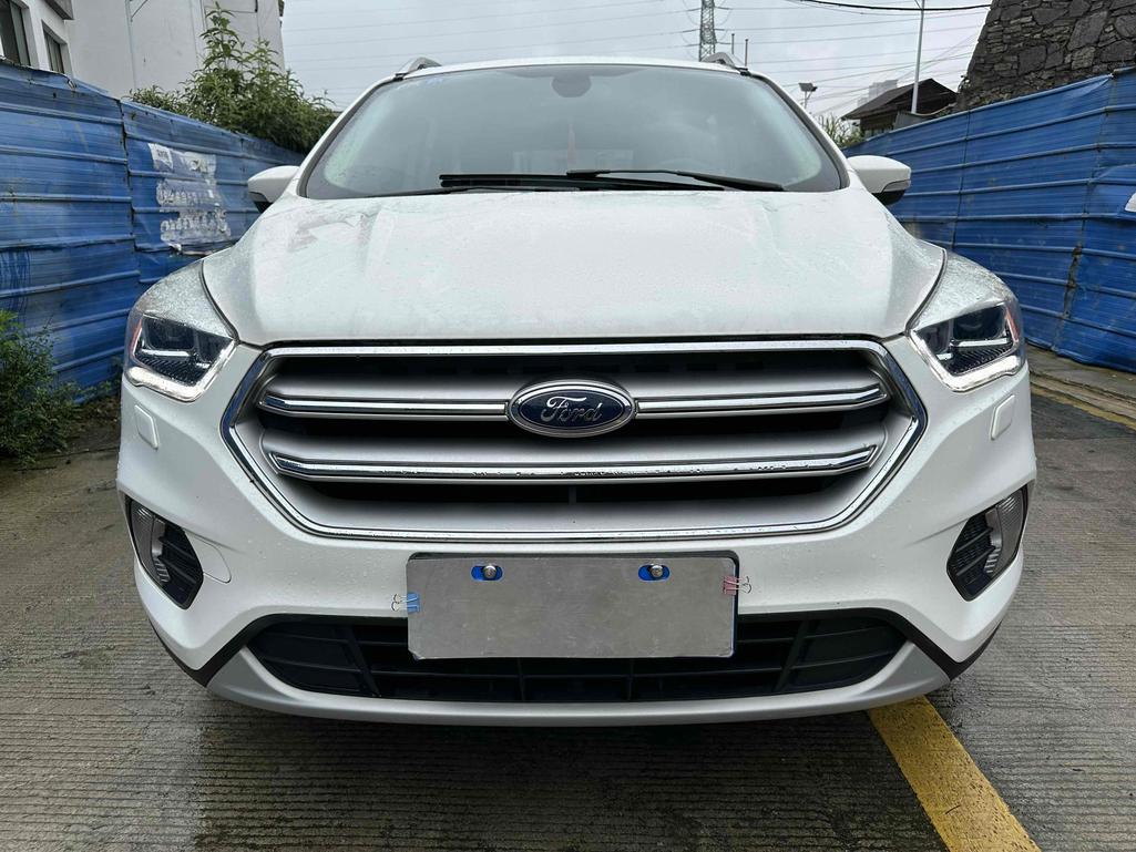r1016530-ford-kuga-2018_0