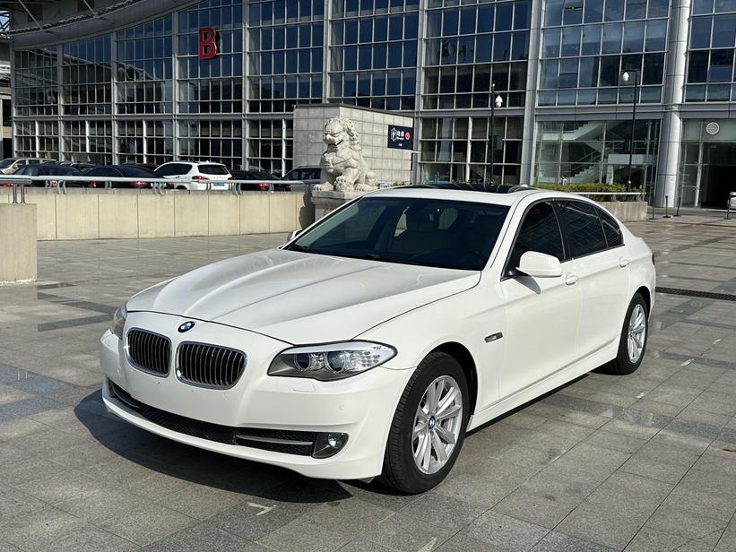 r1016631-bmw-5-series-2013_0