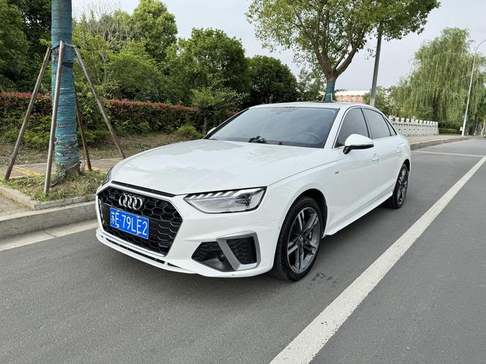 r1016673-audi-a4l-2021_0