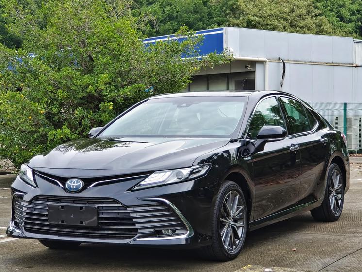 r1016764-toyota-camry-2021_0