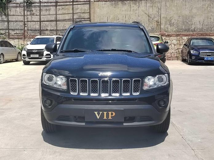 r1016873-jeep-compass-2012_0