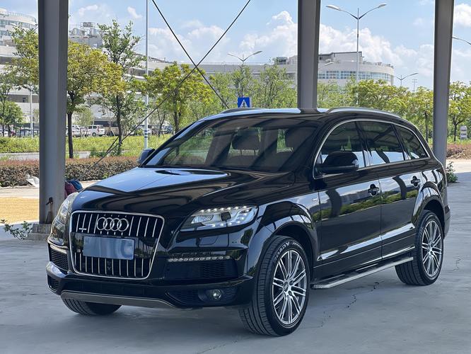 r1016953-audi-q7-2015_0