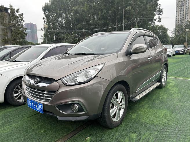 r1016955-hyundai-ix35-2012_0