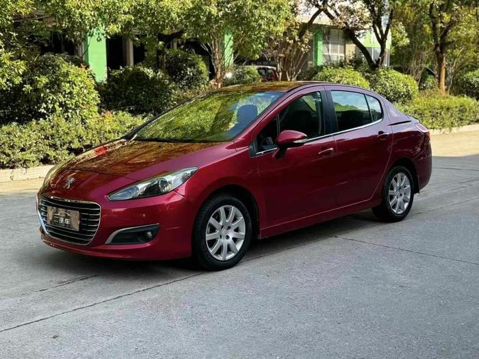 r1016990-peugeot-308-2015_0