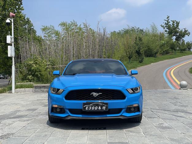 r1017085-ford-mustang-2017_0
