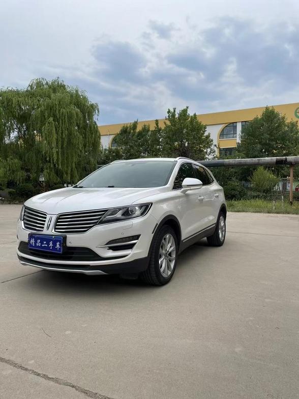 r1017170-lincoln-mkc-2017_0