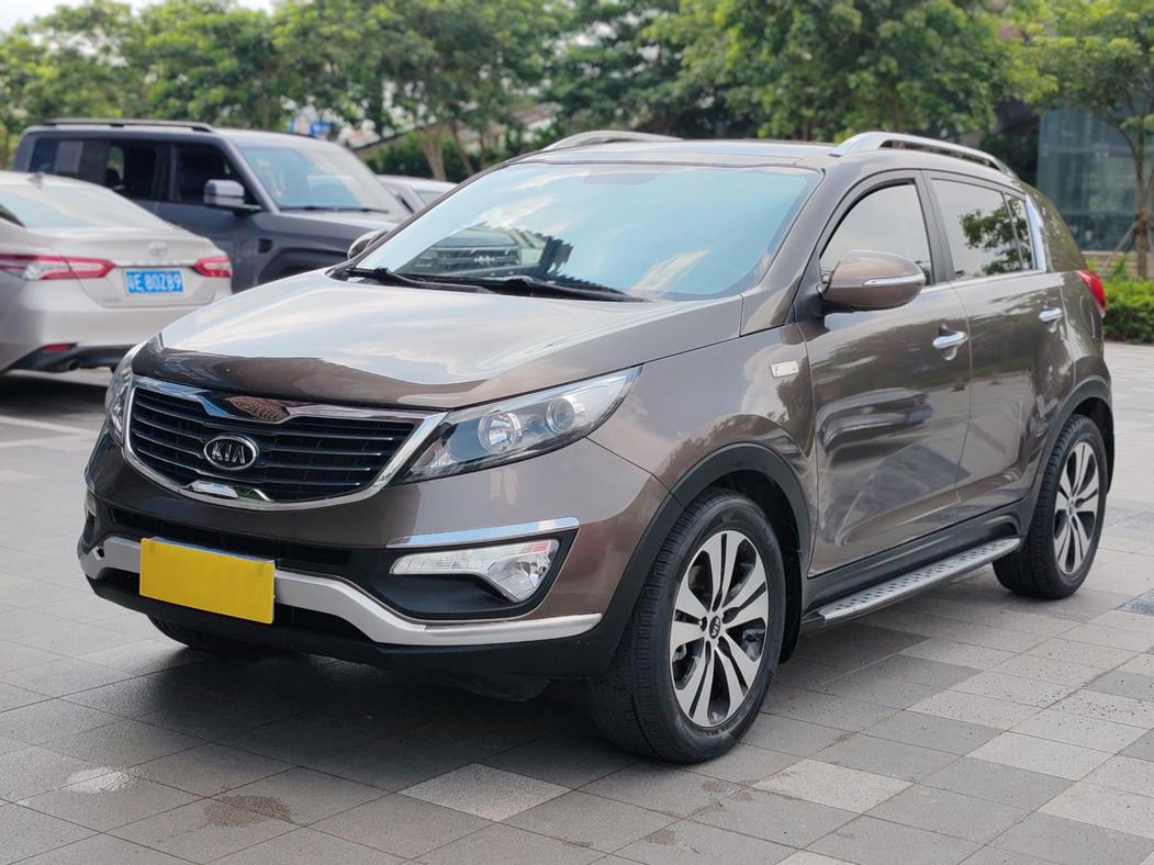 r1017224-kia-sportage-2012_0