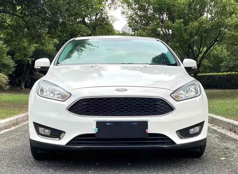 r1017286-ford-focus-2018_0