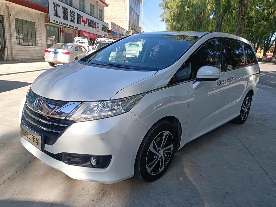 r1017316-honda-odyssey-2017_0