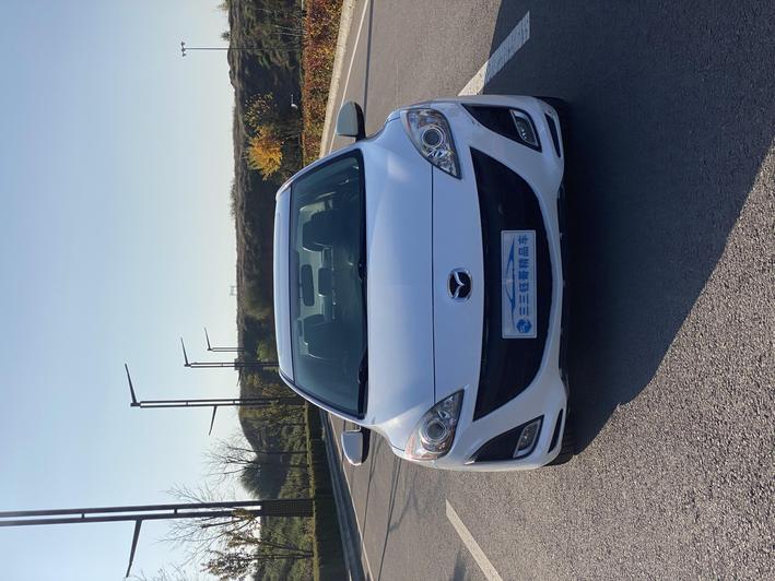 r1017344-mazda3-axela-2014_0