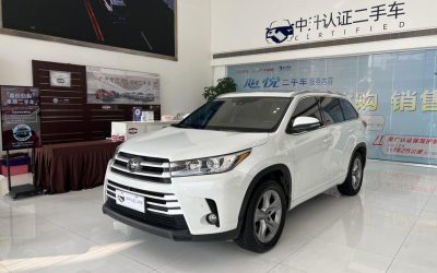 r1017347-toyota-highlander-2021_0