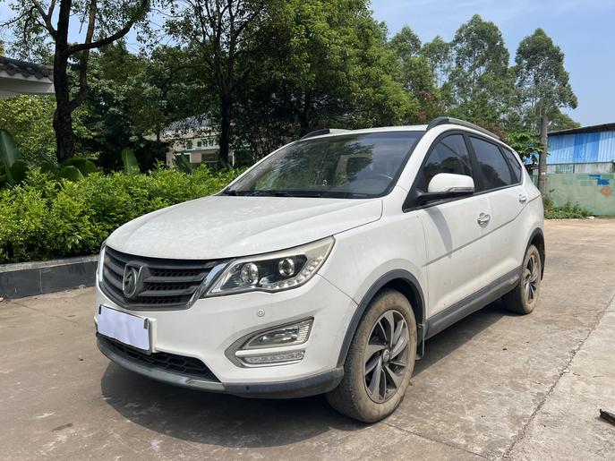 r1017374-baojun-560-2015_0