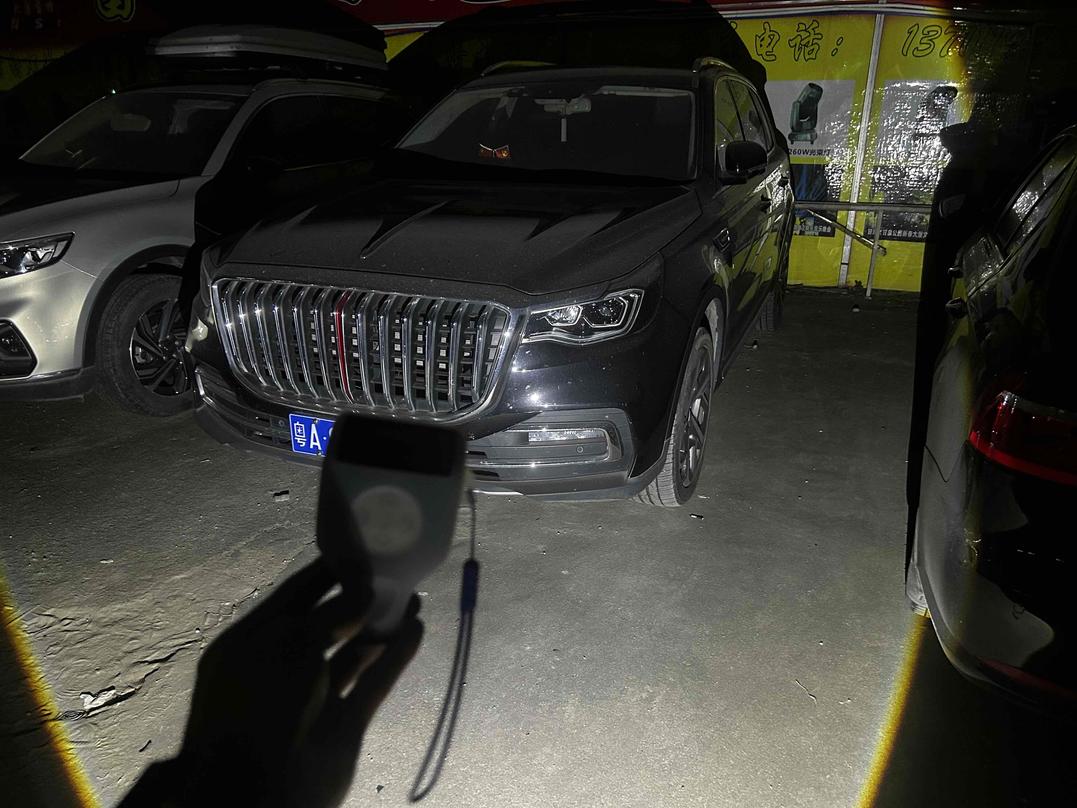 r1017509-hongqi-hs7-2022_0