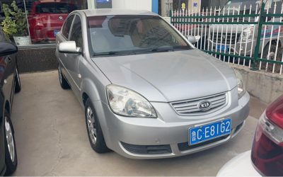 r1017516-kia-rio-2011_0