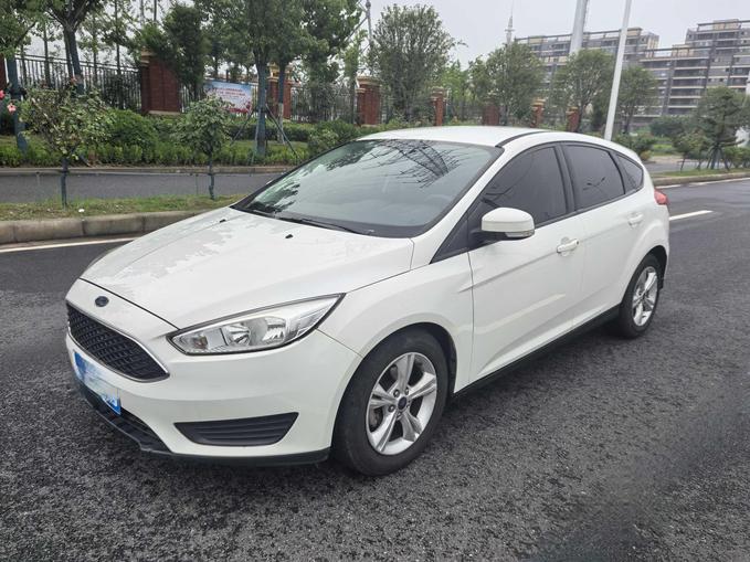 r1017671-ford-focus-2018_0