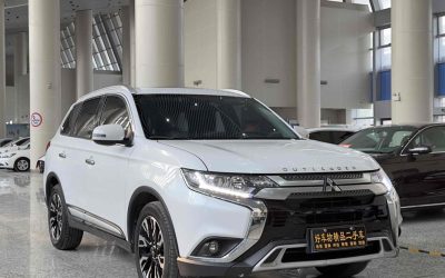 r1017673-mitsubishi-outlander-2021_0