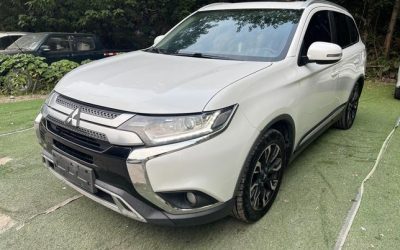 r1017887-mitsubishi-outlander-2019_0