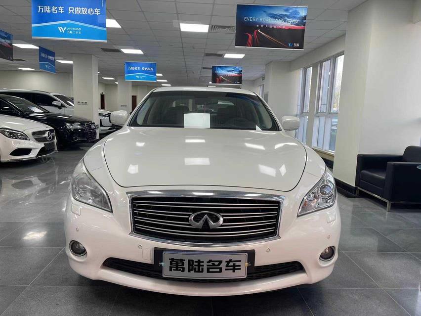 r1017903-infiniti-q70-2013_0