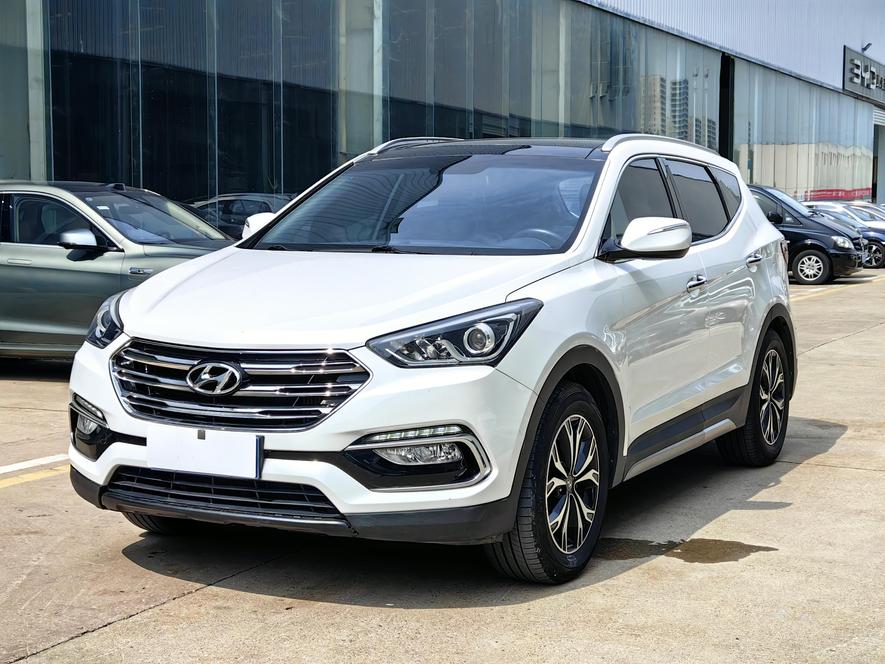 r1017907-hyundai-santa-fe-2018_0