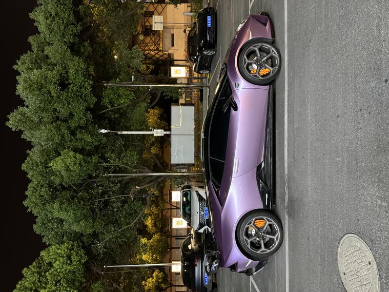 r1017944-lamborghini-huracan-2022_0