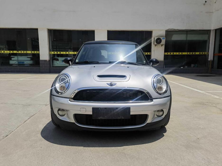 r1018011-mini-2009_0