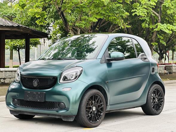 r1018082-smart-fortwo-2018_0