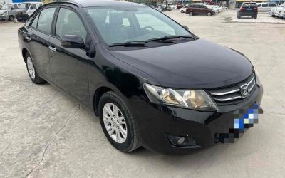 r1018142-zotye-z300-2013_0