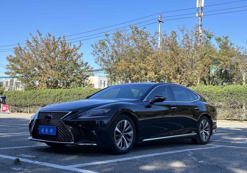 r1018162-lexus-ls-2020_0