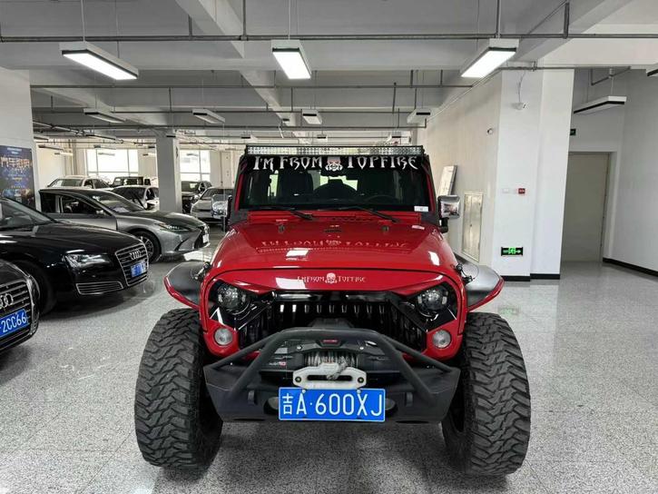 r1018198-jeep-wrangler-2014_0