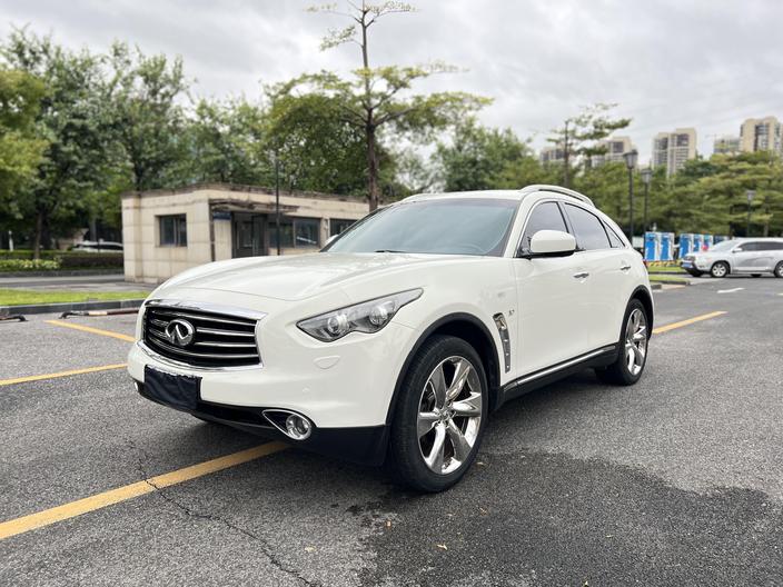 r1018291-infiniti-qx70-2014_0