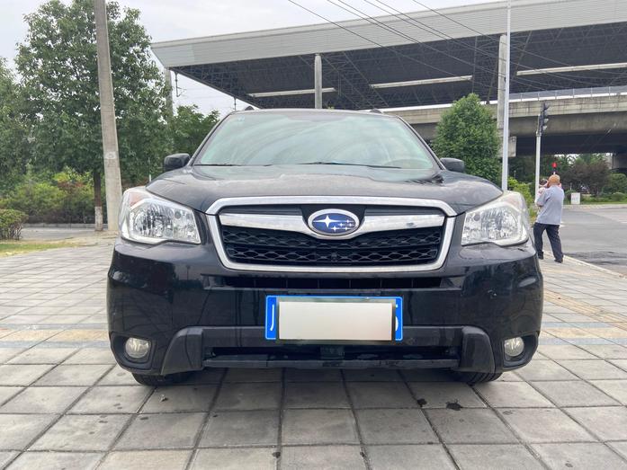 r1018361-subaru-forester-2013_0