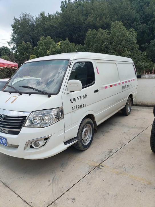 r1018410-king-long-jinwei-2018_0