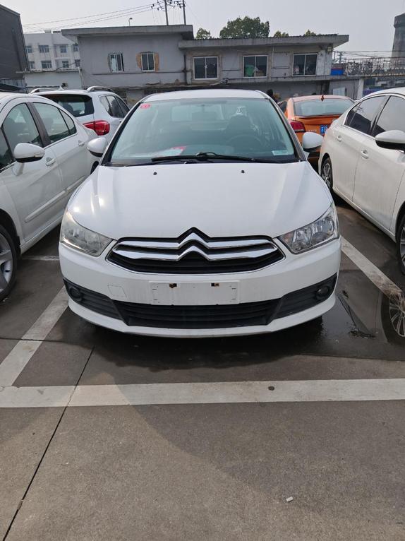 r1018488-citroen-c-quatre-2013_0