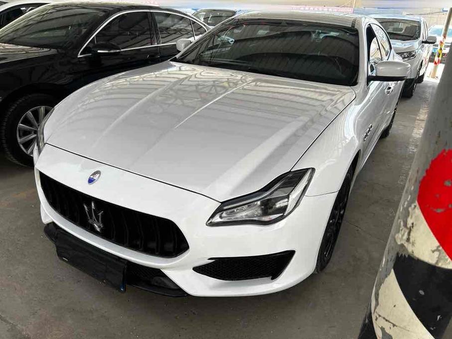 r1018521-maserati-quattroporte-2014_0