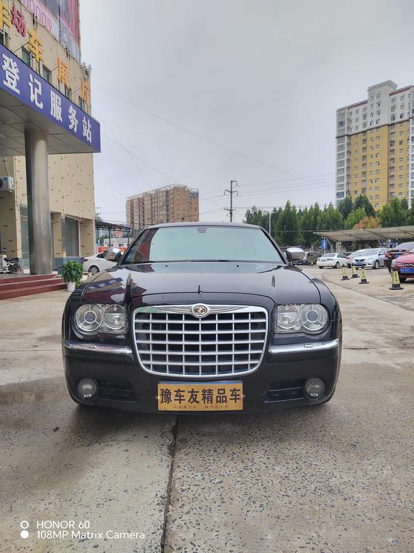 r1018540-chrysler-300c-2008_0
