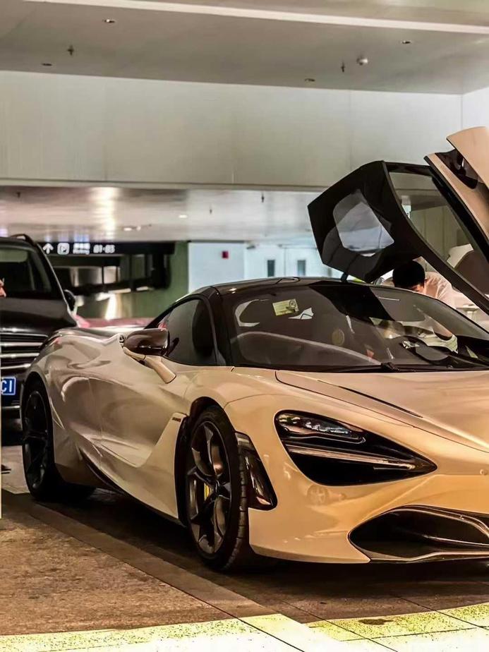 r1018590-mclaren-720s-2019_0