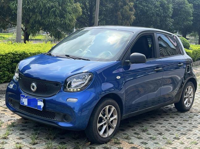 r1018755-smart-fortwo-2016_0