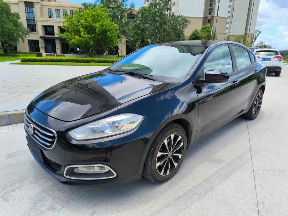 r1018838-fiat-viaggio-2014_0
