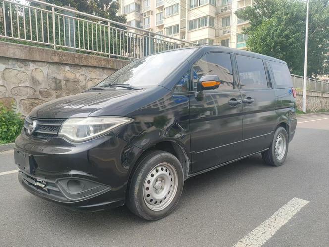 r1018847-dongfeng-succe-2016_0