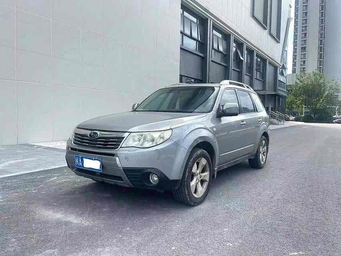 r1018854-subaru-forester-2010_0