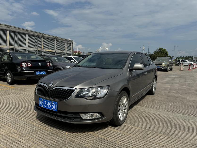 r1018867-skoda-superb-2016_0
