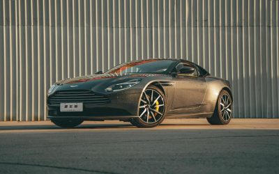 r1018983-aston-martin-db11-2021_0