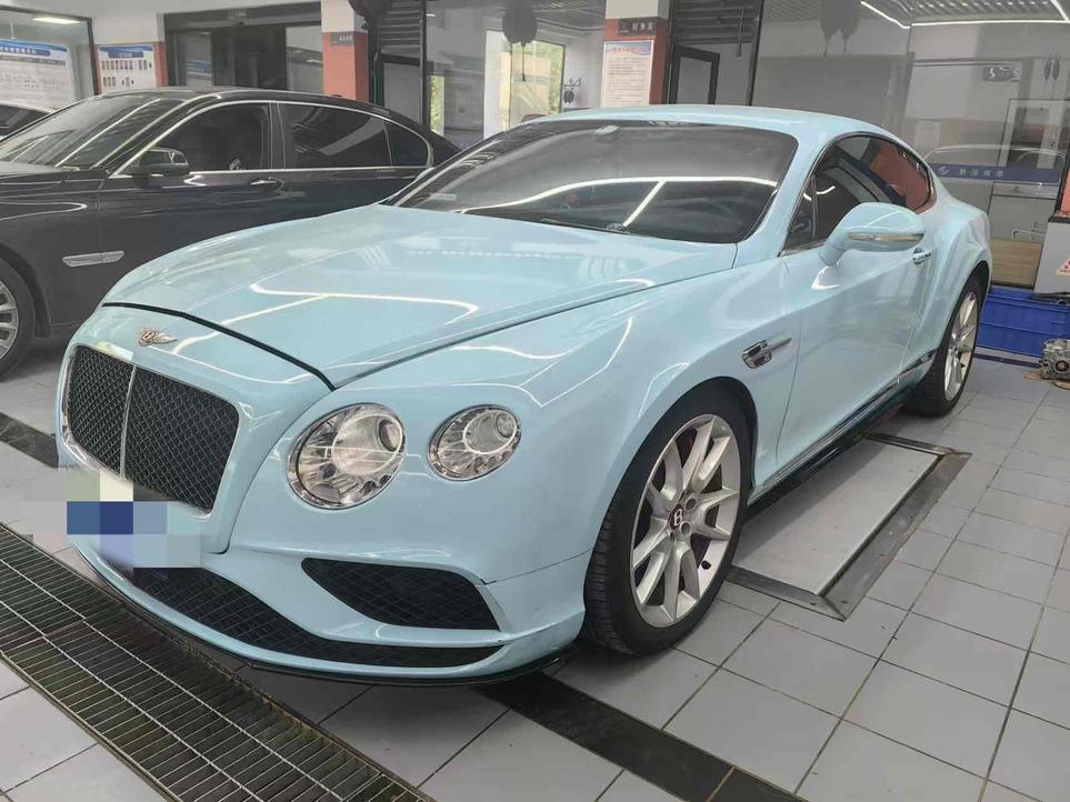 r1019070-bentley-continental-2017_0