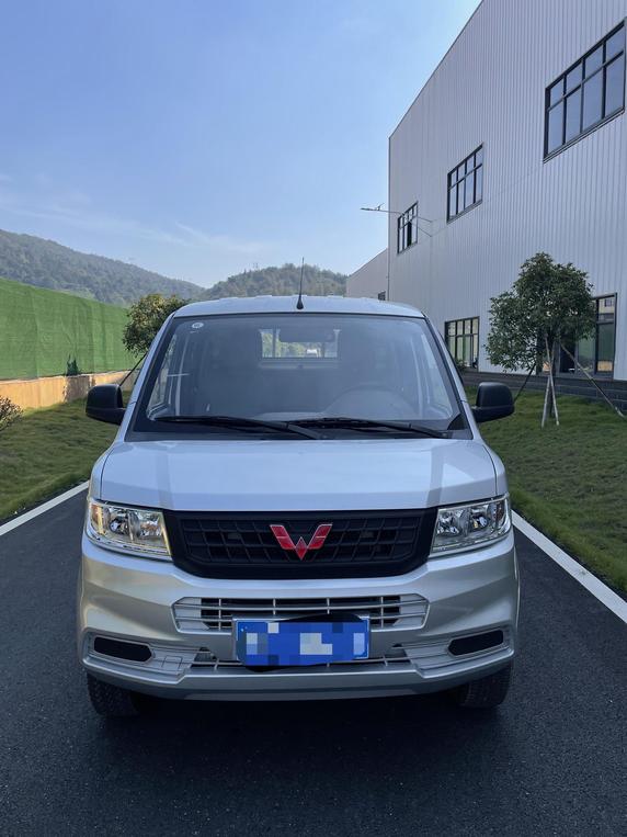 r1019291-wuling-rongguang-new-card-2021_0