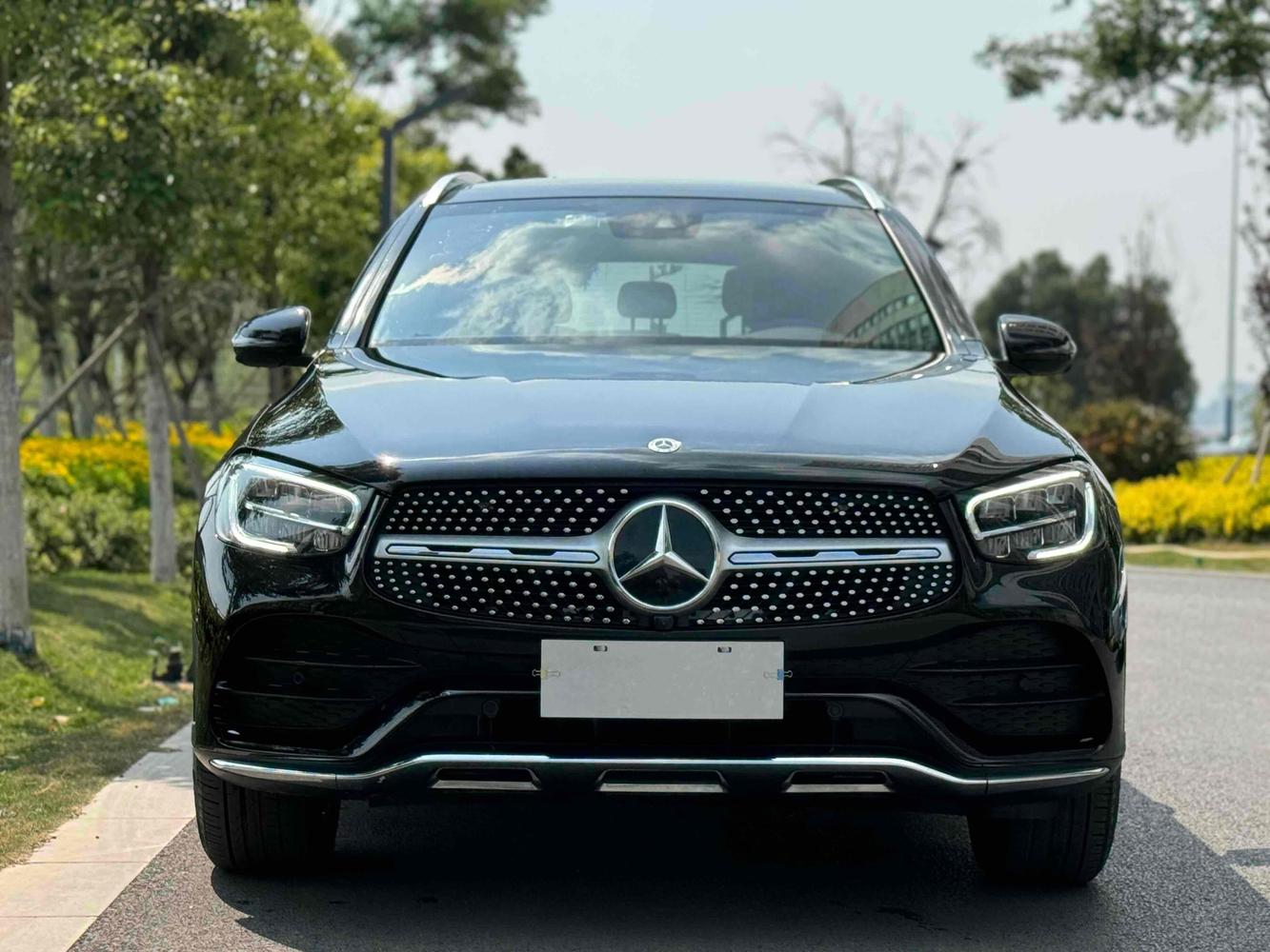 r1019362-mercedes-benz-glc-2022_0
