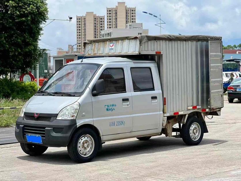 r1019415-wuling-zhiguang-light-truck-2016_0