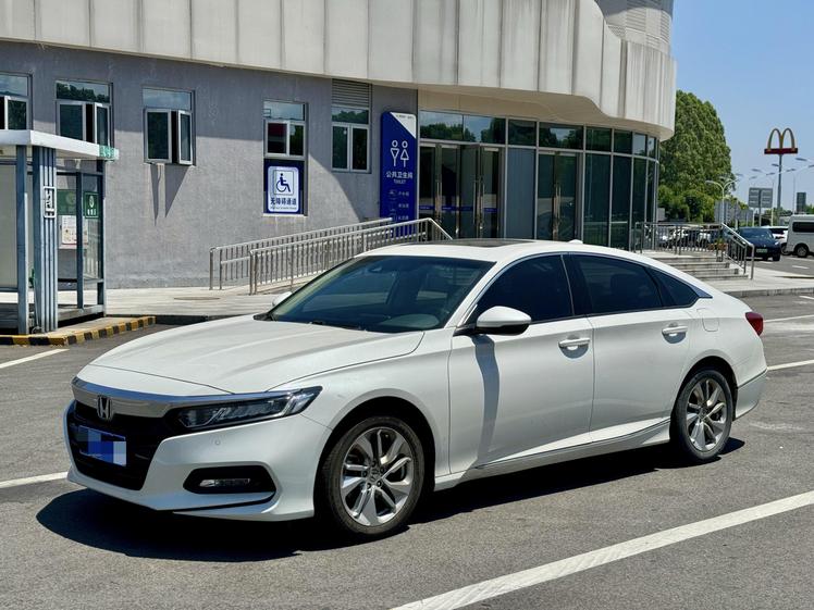 r1019469-honda-accord-2020_0