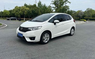 r1019491-honda-fit-2016_0